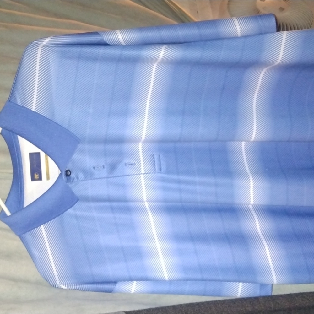 Blue collar shirt